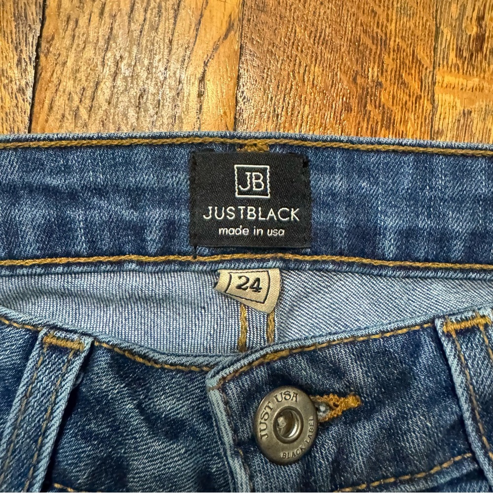 JBD Low Rise Jeans - Picture 9 of 9